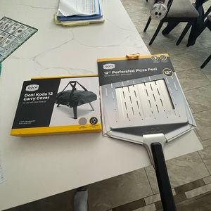NEW Ooni UU-PO6401 PIZZA  MAKER 12 INCH PERFORATED PIZZA PEEL TURNER&COVER